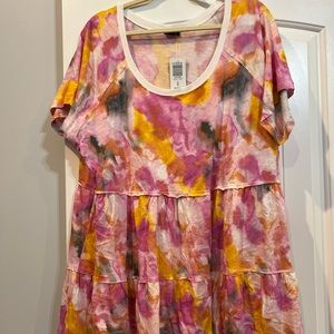 Torrid watercolor tiered shirt sz 4